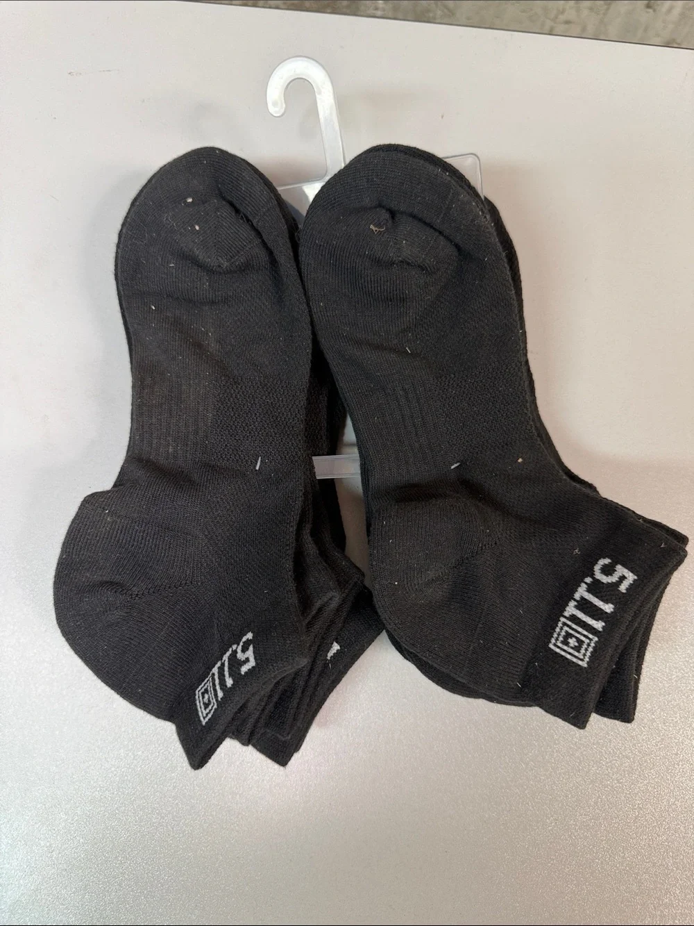 5.11 TACTICAL Men's PT-R Basic Ankle Socks (6-Pack) in Black